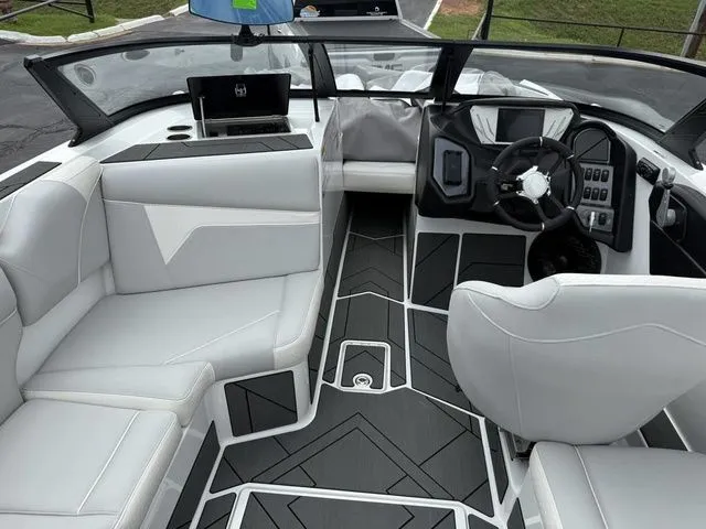 Slide: The Image of Supreme S240 2025 - 12