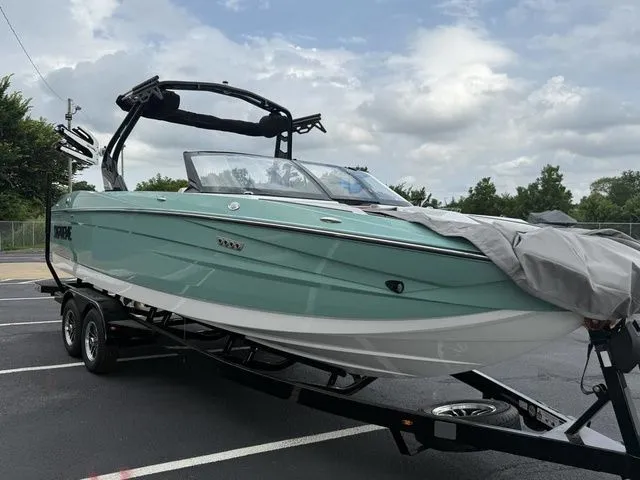 Slide: The Image of Supreme S240 2025 - 4