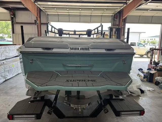 Slide: The Image of Supreme S240 2025 - 5