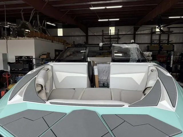 Slide: The Image of Supreme S240 2025 - 6