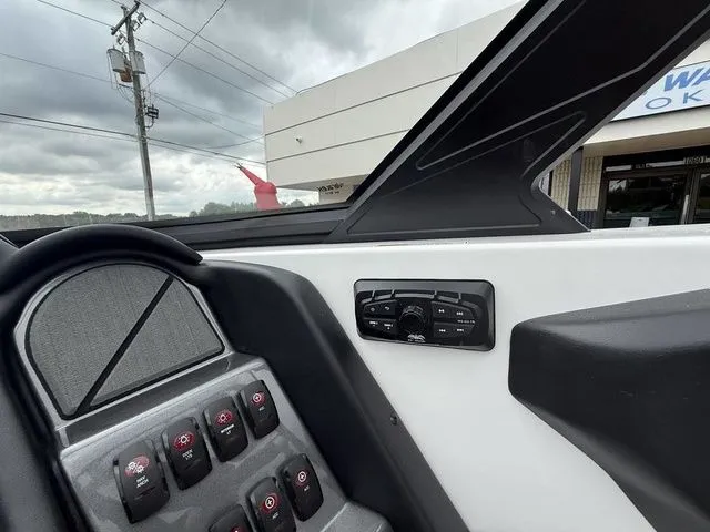 Slide: The Image of Supreme S240 2025 - 9