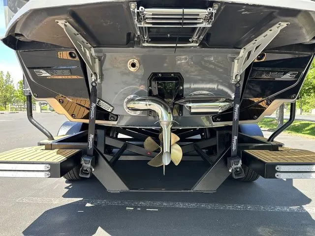 Slide: The Image of Nautique Super Air Nautique G25 2025 - 13