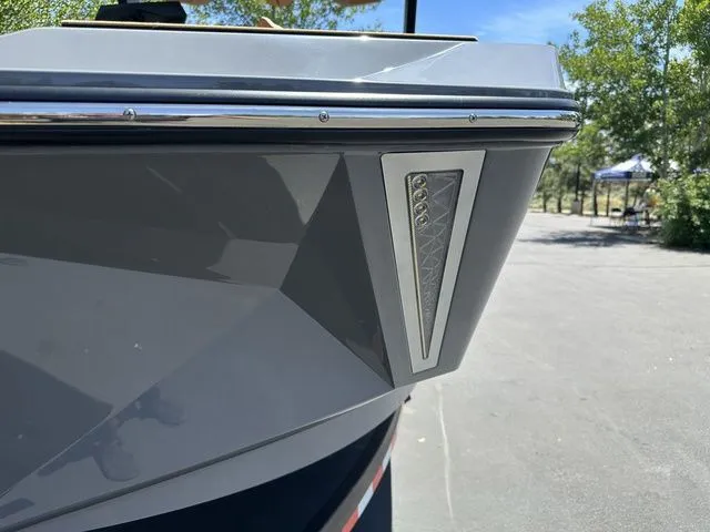 Slide: The Image of Nautique Super Air Nautique G25 2025 - 15