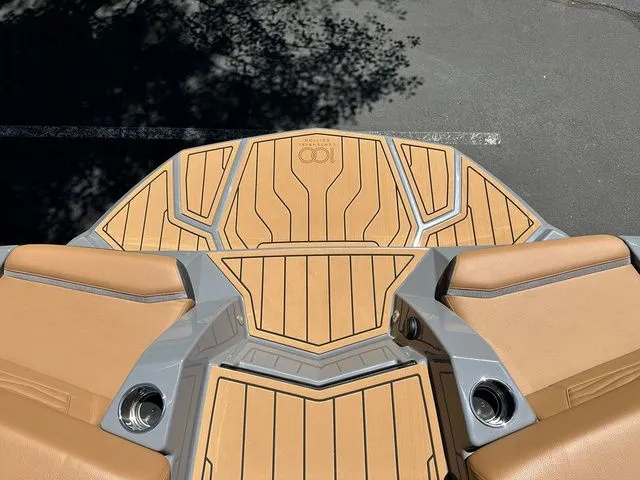 Slide: The Image of Nautique Super Air Nautique G25 2025 - 24