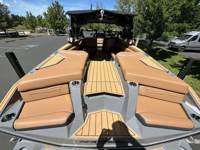Slide: The Image of Nautique Super Air Nautique G25 2025 - 26
