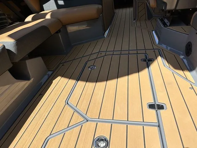 Slide: The Image of Nautique Super Air Nautique G25 2025 - 38