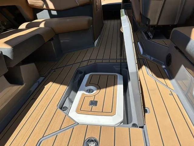 Slide: The Image of Nautique Super Air Nautique G25 2025 - 39