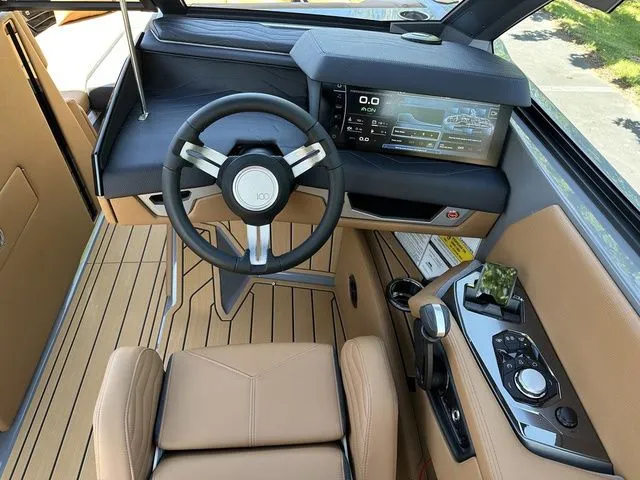 Slide: The Image of Nautique Super Air Nautique G25 2025 - 47