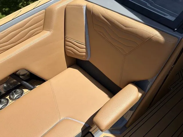 Slide: The Image of Nautique Super Air Nautique G25 2025 - 53