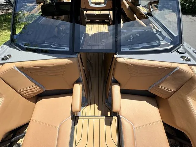 Slide: The Image of Nautique Super Air Nautique G25 2025 - 54