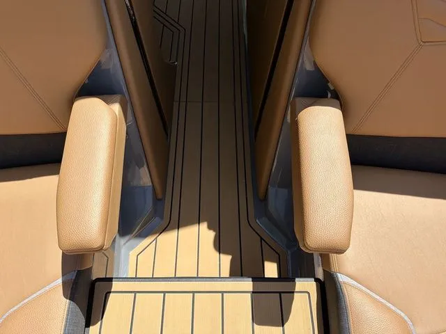 Slide: The Image of Nautique Super Air Nautique G25 2025 - 56