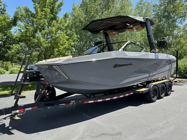 Slide: The Image of Nautique Super Air Nautique G25 2025 - 7
