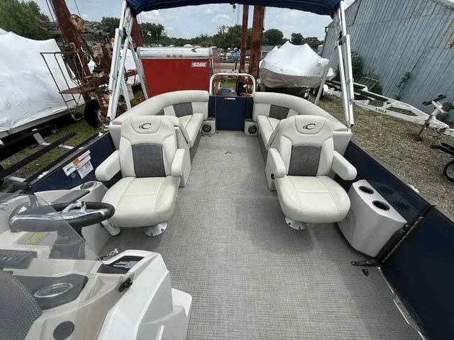 Slide: The Image of Crest Classic LX 220 SLC 2020 - 3