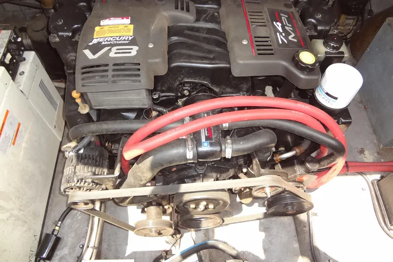 Slide: The Image of Engine compartment of a 2000 Chaparral Signature 260 with Mercury MerCruiser V8 engine. - 28