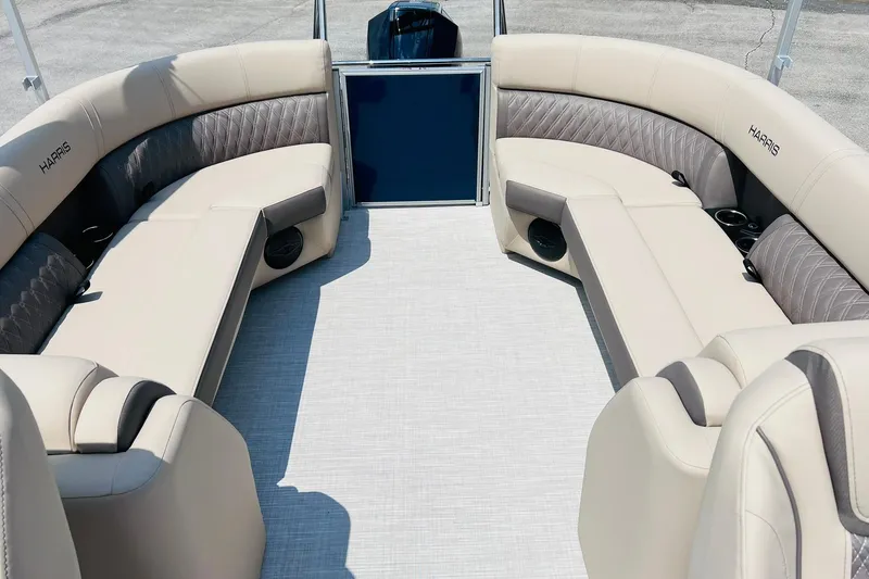 Slide: The Image of Luxurious seating on 2026 Harris Cruiser Sunliner 250 CW boat, featuring elegant upholstery and spacious layout. - 27