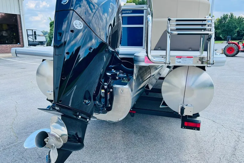 Slide: The Image of 2026 Harris Cruiser Sunliner 250 CW 200HP boat with powerful outboard motor. - 37