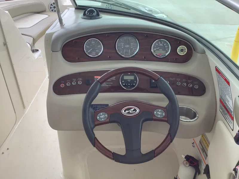 Slide: The Image of Sea Ray 240 SUNDECK 2007 - 11