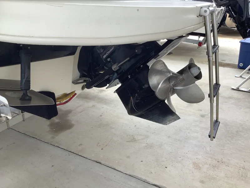 Slide: The Image of Sea Ray 240 SUNDECK 2007 - 4