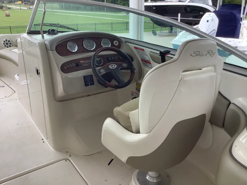 Slide: The Image of Sea Ray 240 SUNDECK 2007 - 9