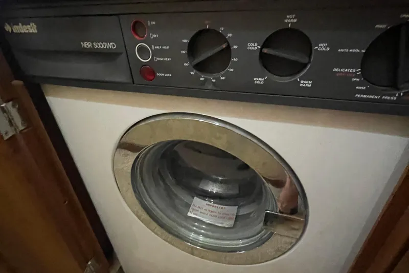 Slide: The Image of Indesit NBR 5000WD washing machine inside 1989 Bayliner Pilothouse 4588 yacht. - 15