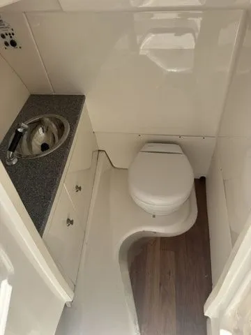 Slide: The Image of Robalo R300 Center Console 2025 - 42