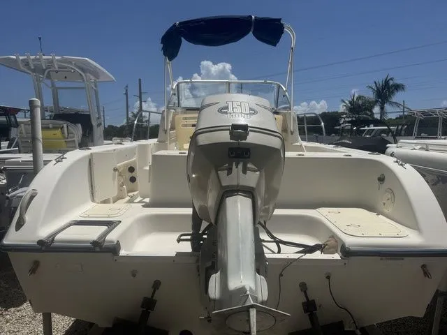 Slide: The Image of Sea Fox 210 Walkaround 2000 - 3