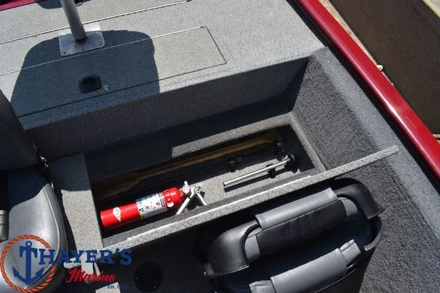 Slide: The Image of Tracker Pro 170 2019 - 13