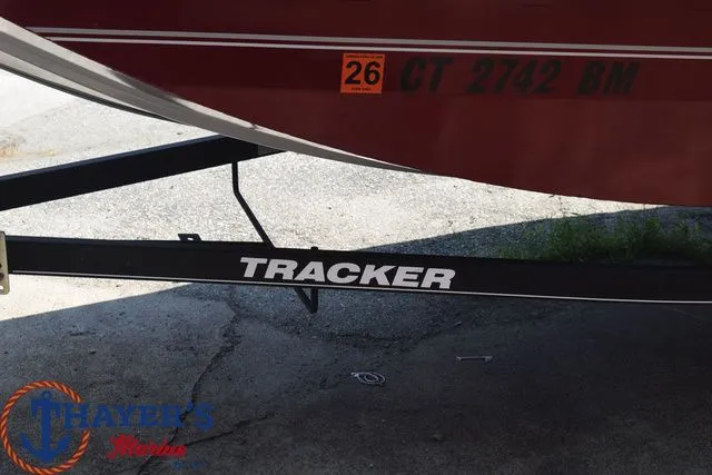 Slide: The Image of Tracker Pro 170 2019 - 19