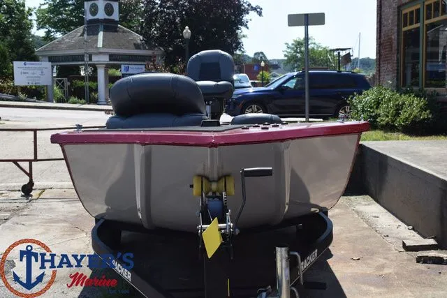 Slide: The Image of Tracker Pro 170 2019 - 22