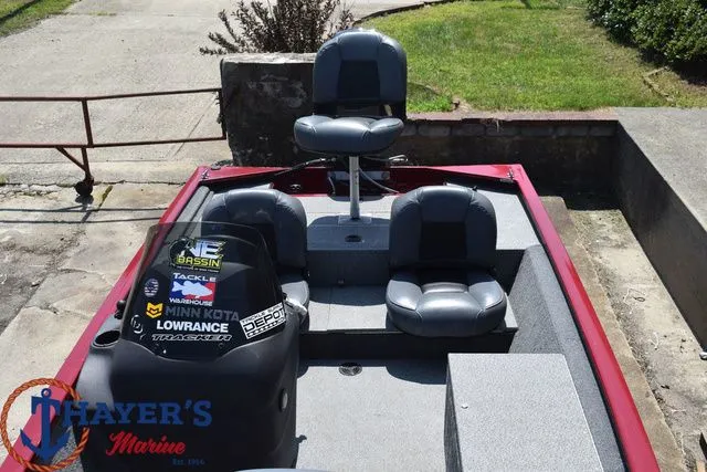 Slide: The Image of Tracker Pro 170 2019 - 9