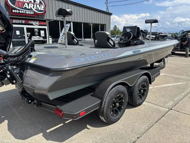 Slide: The Image of Skeeter ZXE21 2026 - 3