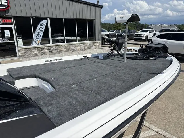 Slide: The Image of Skeeter ZXE21 2026 - 8