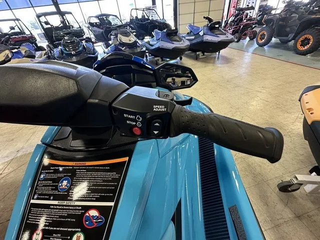 Slide: The Image of Yamaha VX Deluxe 2025 - 10