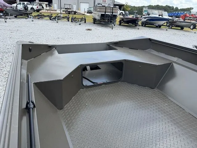 Slide: The Image of Edge Duck Boats 656 SPORTSMAN 2025 - 7