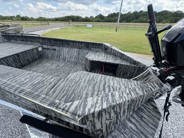 Slide: The Image of Edge Duck Boats 656 DB SPLIT POD 2026 - 6