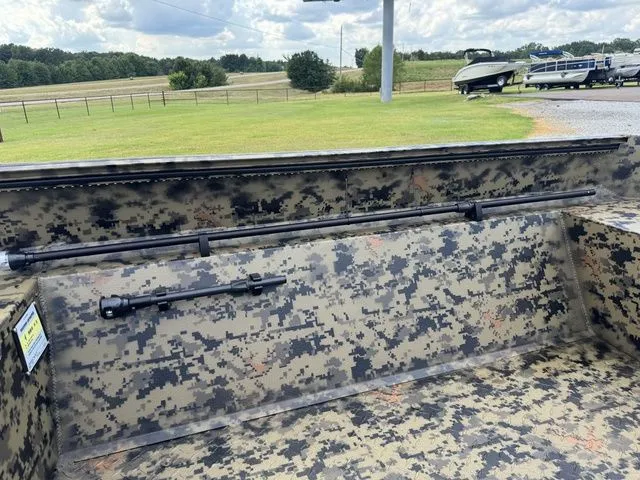 Slide: The Image of Edge Duck Boats 553 DB SPLIT POD 2026 - 10