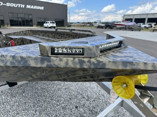 Slide: The Image of Edge Duck Boats 553 DB SPLIT POD 2026 - 11