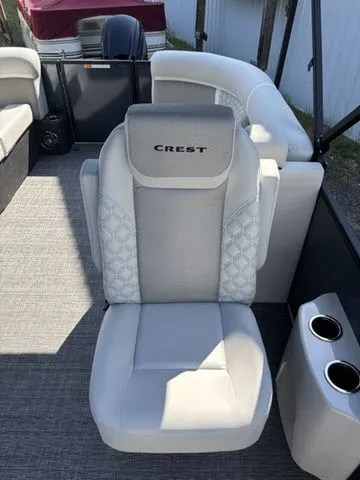 Slide: The Image of Crest Conquest 230 SLC 2026 - 10