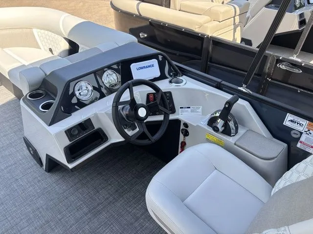 Slide: The Image of Crest Conquest 230 SLC 2026 - 12