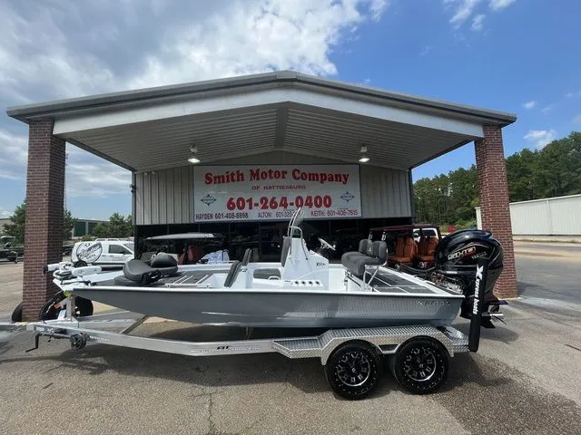 The Image of Xpress XR 21 Bay 2026 - 1