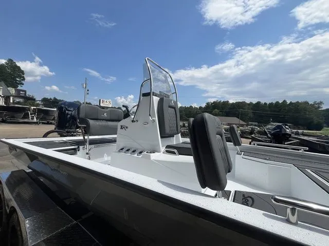 Slide: The Image of Xpress XR 21 Bay 2026 - 12