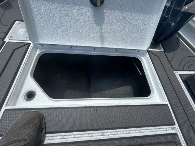 Slide: The Image of Xpress XR 21 Bay 2026 - 16