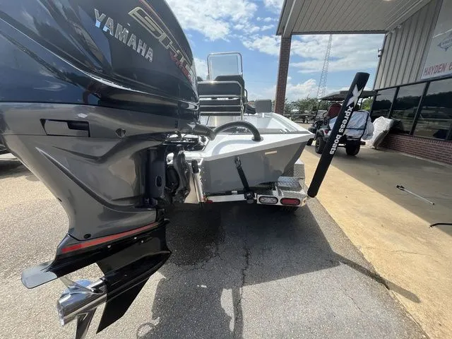 Slide: The Image of Xpress XR 21 Bay 2026 - 8