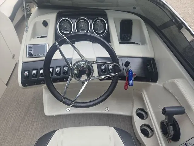 Slide: The Image of Bennington 25QXSBWA 2018 - 12