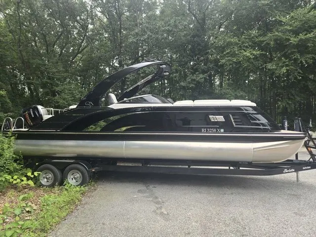 Slide: The Image of Bennington 25QXSBWA 2018 - 5