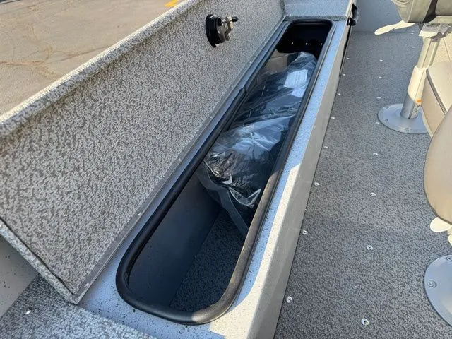 Slide: The Image of Lund 1675 Alaskan SS 2026 - 10