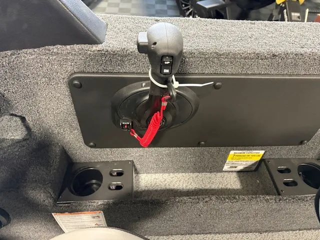 Slide: The Image of Lund Impact XS 1875 Sport 2025 - 12