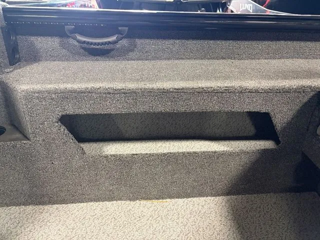 Slide: The Image of Lund Impact XS 1875 Sport 2025 - 16