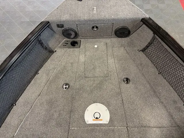 Slide: The Image of Lund Impact XS 1875 Sport 2025 - 28