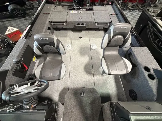 Slide: The Image of Lund Impact XS 1875 Sport 2025 - 7